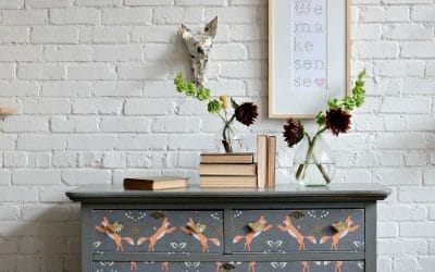 Renueva tus muebles con papel pintado