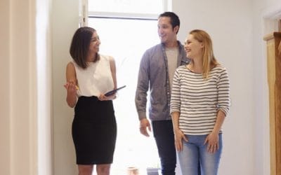 Los propietarios prefieren vender a través de una agencia inmobiliaria